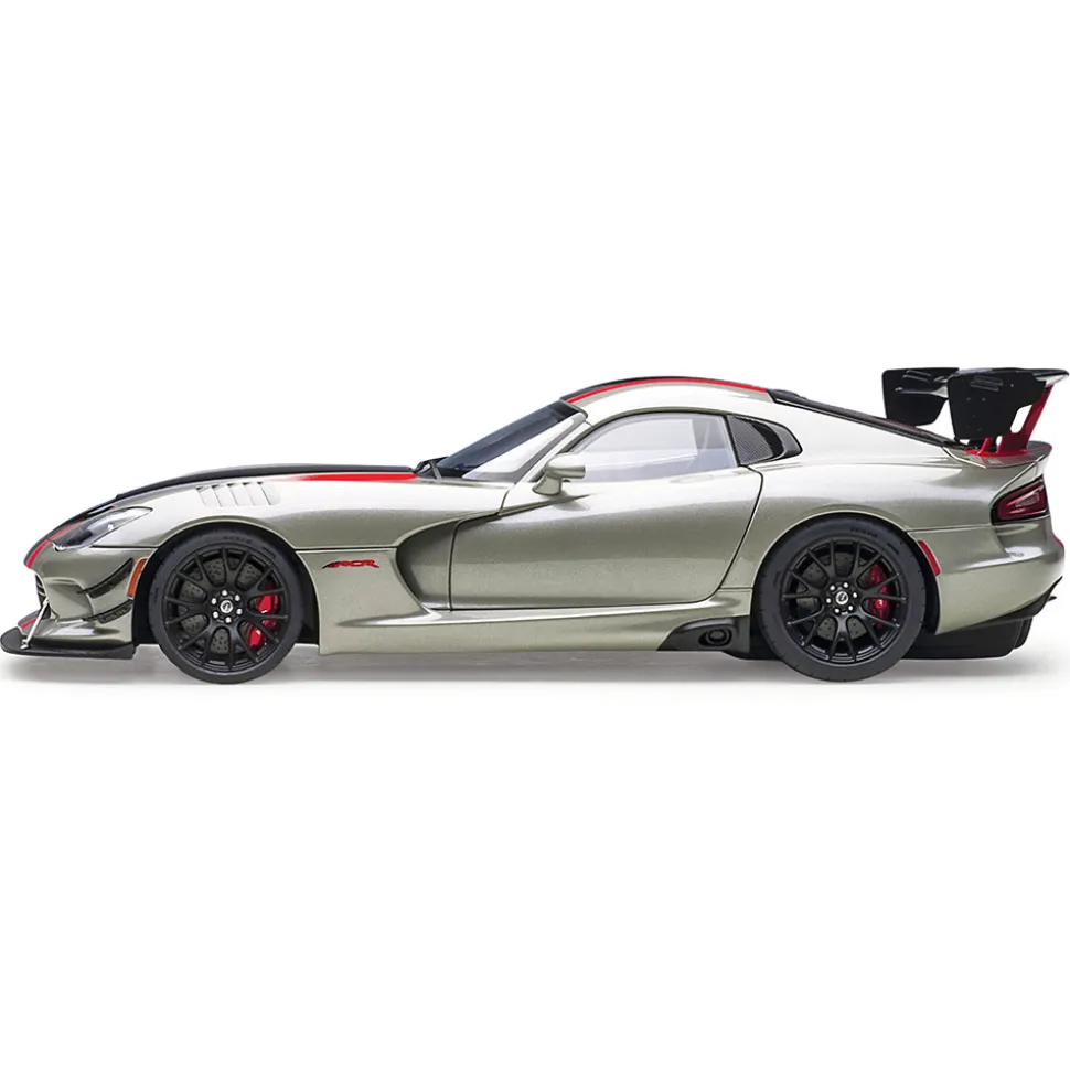 2017 Dodge Viper GTS-R Commemorative Edition ACR - Bullet Silver Metallic w/Black Stripes 1:18 Scale Diecast Model Car by AutoArt