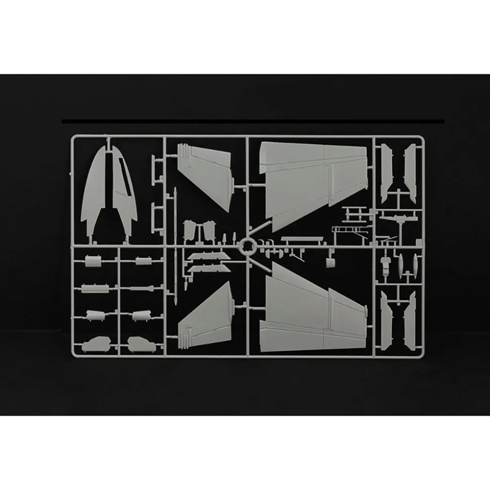 F/A-18F Super Hornet - U.S. Navy Special Colors 1/48 Kit 1:48 Scale Plastic Model Kit by Italeri