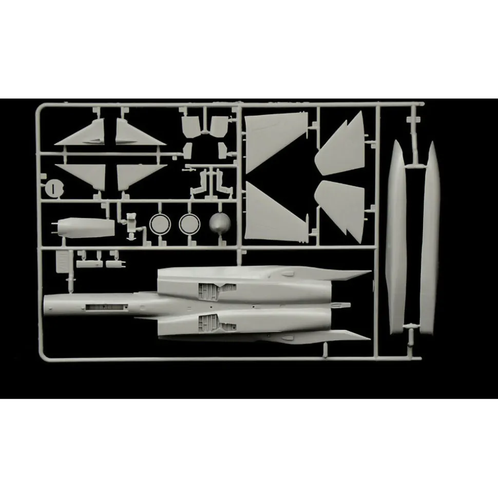 F-15C Eagle 1/72 Kit 1:72 Scale Plastic Model Kit by Italeri