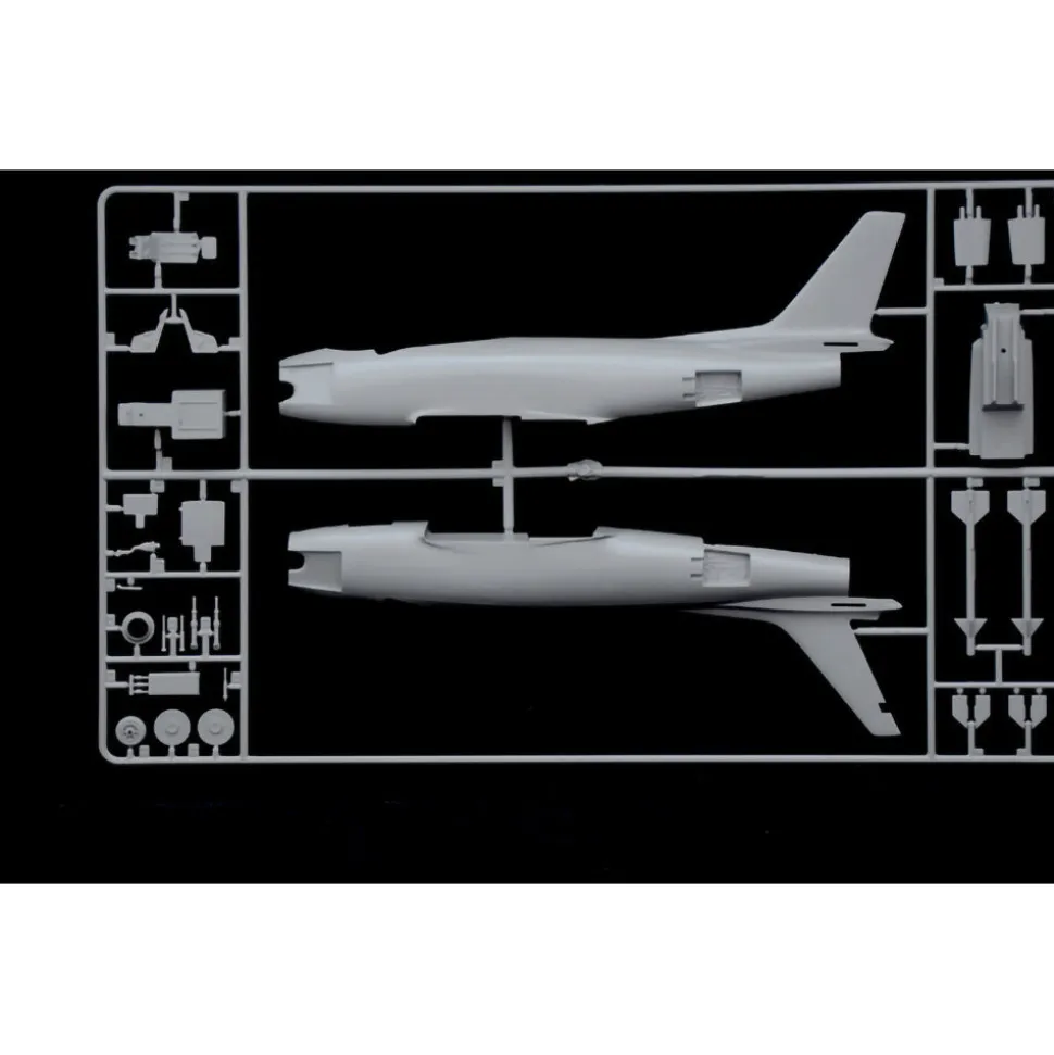 F-86E Sabre 1/48 Kit 1:48 Scale Plastic Model Kit by Italeri
