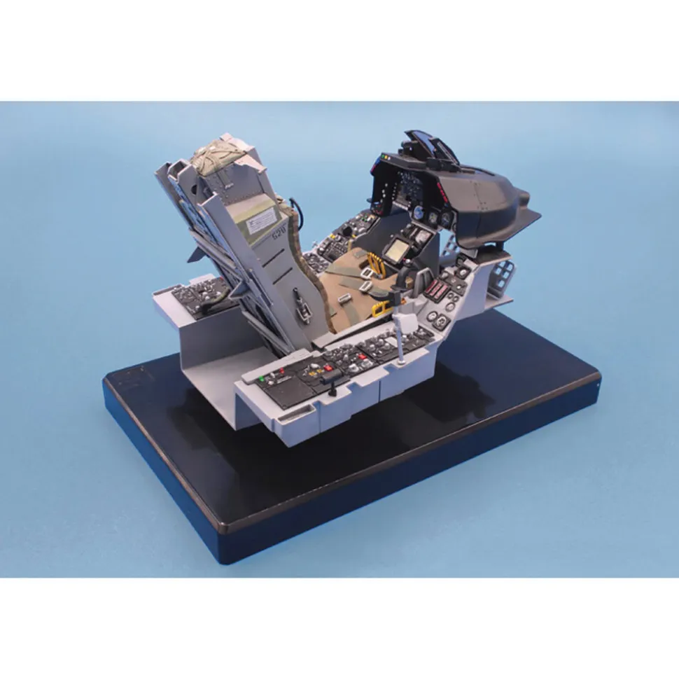 F-16 Falcon Cockpit 1/12 Kit 1:12 Scale Plastic Model Kit by Italeri