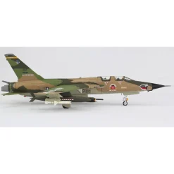F-105F Thunderchief 1/72 Die Cast Model