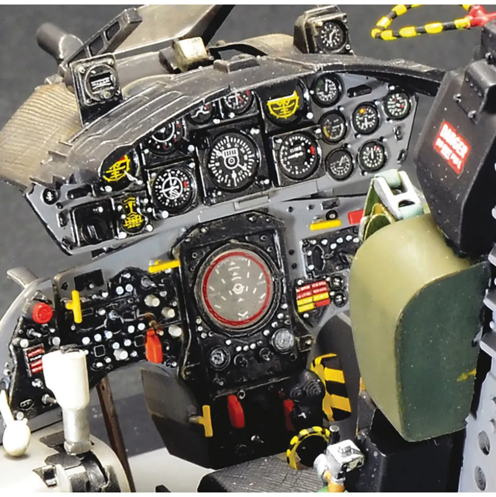 F-104G Cockpit 1/12 Kit 1:12 Scale Plastic Model Kit by Italeri