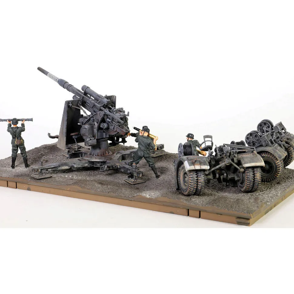 FlaK 36 w/sd.202 Tow Vehicle 1/32 Die Cast Model w/Figures 1:32 Scale by Forces of Valor