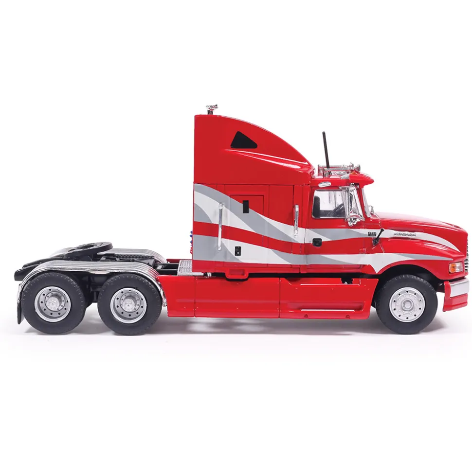 1980 Ford Aeromax - Burgundy And Gray 1:64 Scale Diecast Model Truck by IXO Models