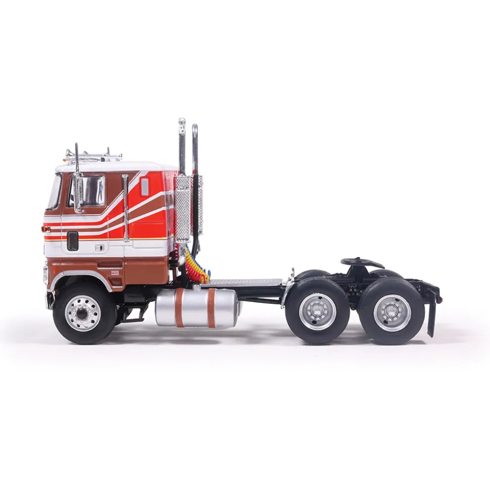 1976 Ford CL 9000 - Brown And Red 1:64 Scale Diecast Model Truck by IXO Models