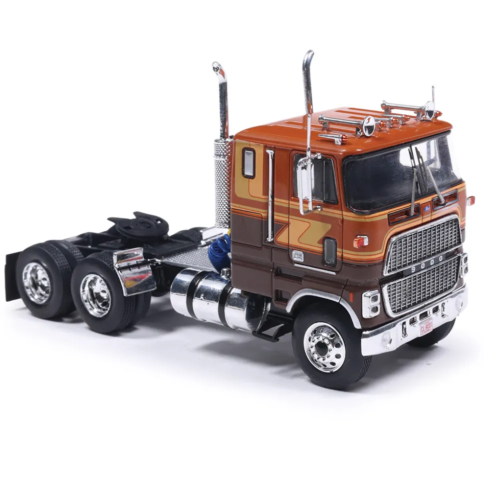 Ford COE 9000 - Brown and Tan 1:64 Scale Diecast Model Truck by IXO Models