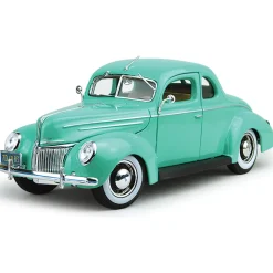 1939 Ford Coupe 1:18 Scale Diecast Model Car by Maisto