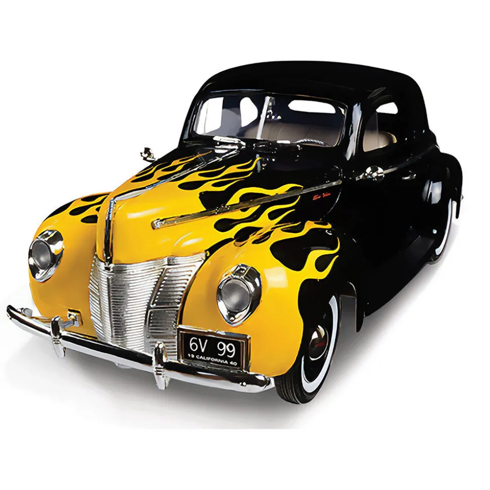 1940 Ford Deluxe Hot Rod 1:18 Scale Diecast Model by Motormax