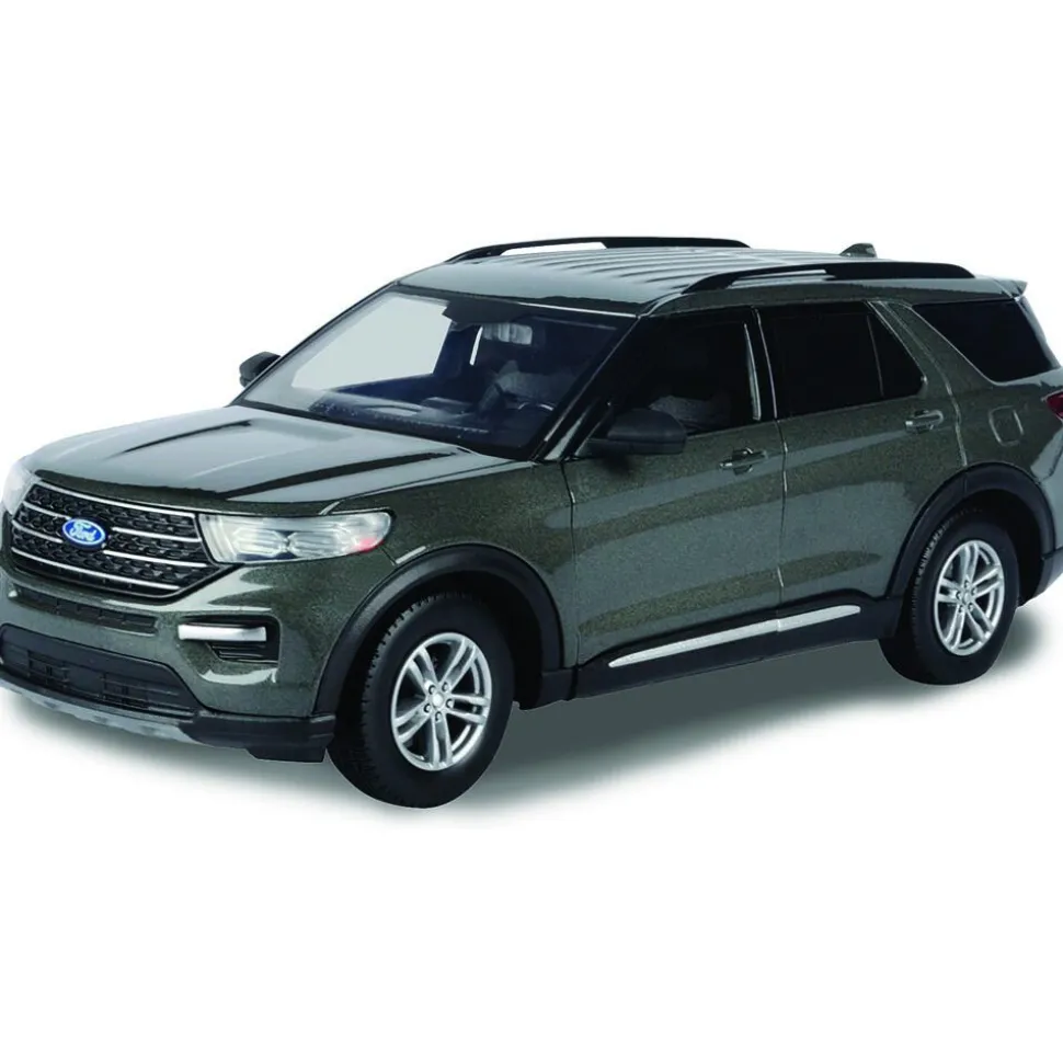 2022 Ford Explorer XLT - Carbonized Grey 1:24 Scale Diecast Model Truck by Motormax