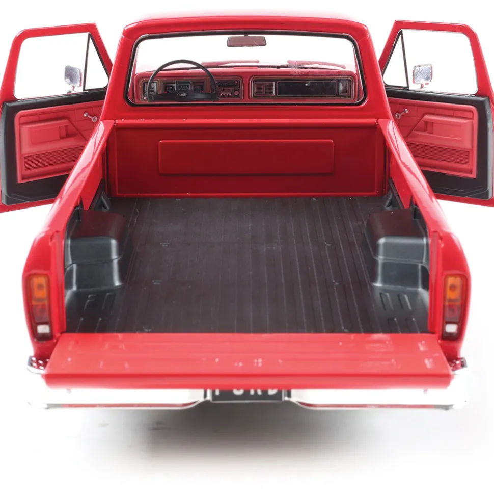 1974 Ford F-100 - Candy Apple Red 1:18 Scale Diecast Model Truck by IXO Models