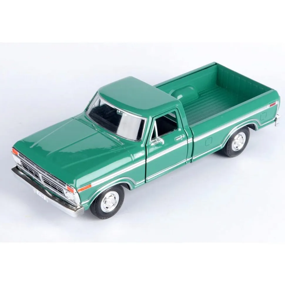 1977 Ford F-150 Custom Pickup - Jade Glow 1:24 Scale Diecast Model Truck by Motormax