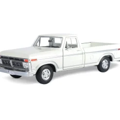 1977 Ford F-150 Custom Pickup - White 1:24 Scale Diecast Model Truck by Motormax