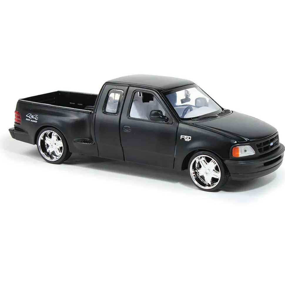 2001 Ford F-150 Flare side - Maxx Design 1:24 Scale by Motormax