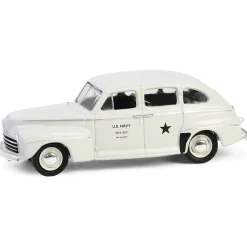 1946 Ford Fordor Super Deluxe - U.S. Navy Staff Car 1:64 Scale Diecast Model Car by Greenlight