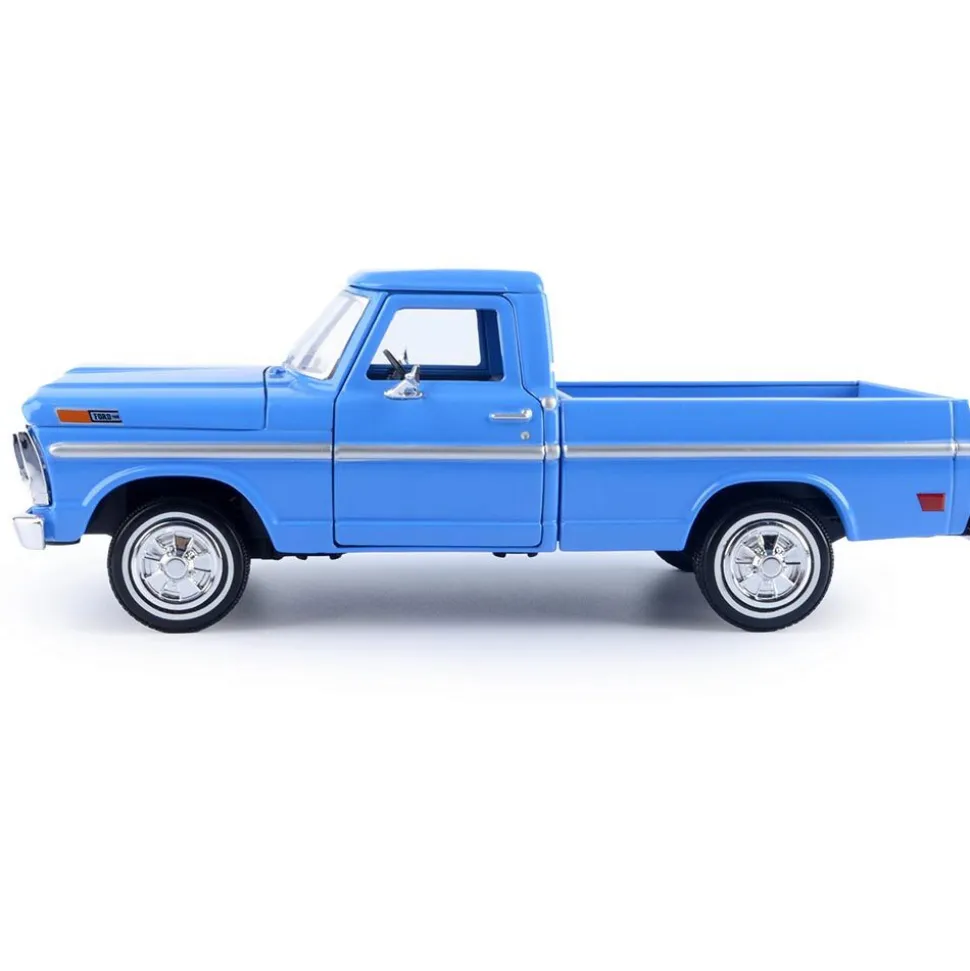 1972 Ford F-100 Pickup - Blue 1:24 Scale Diecast Model Truck by Motormax