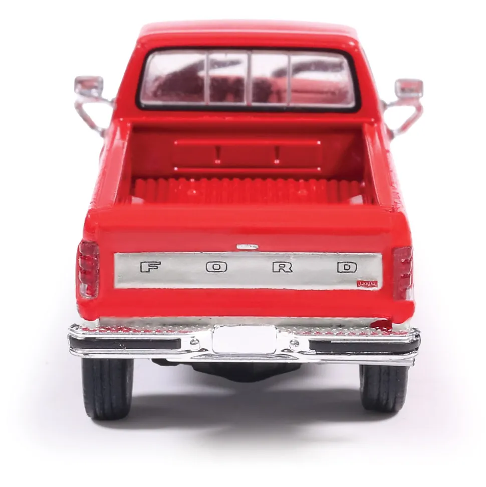 1984 Ford F-250 XLT Lariat Long Bed Styleside 4X4 - Victoria 1:64 Scale Diecast Model Truck by IXO Models
