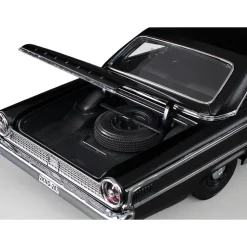 1963 Ford Galaxie 500 XL Hardtop - Semi-gloss Black (Fast 5 ) 1:18 Scale Diecast Model Car by Sunstar