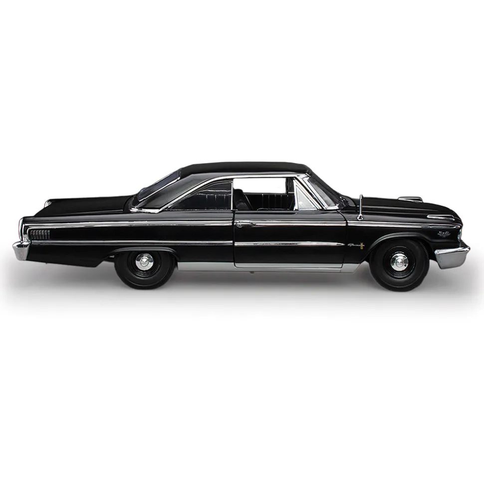 1963 Ford Galaxie 500 XL Hardtop - Semi-gloss Black (Fast 5 ) 1:18 Scale Diecast Model Car by Sunstar