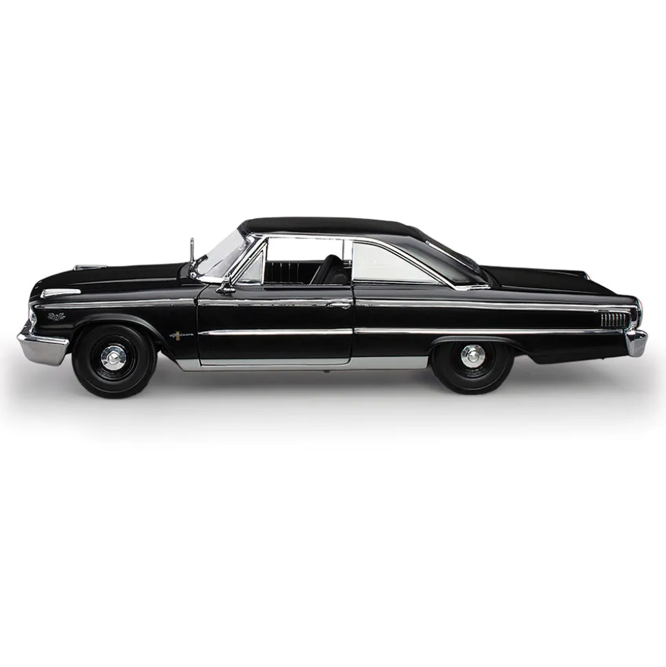 1963 Ford Galaxie 500 XL Hardtop - Semi-gloss Black (Fast 5 ) 1:18 Scale Diecast Model Car by Sunstar
