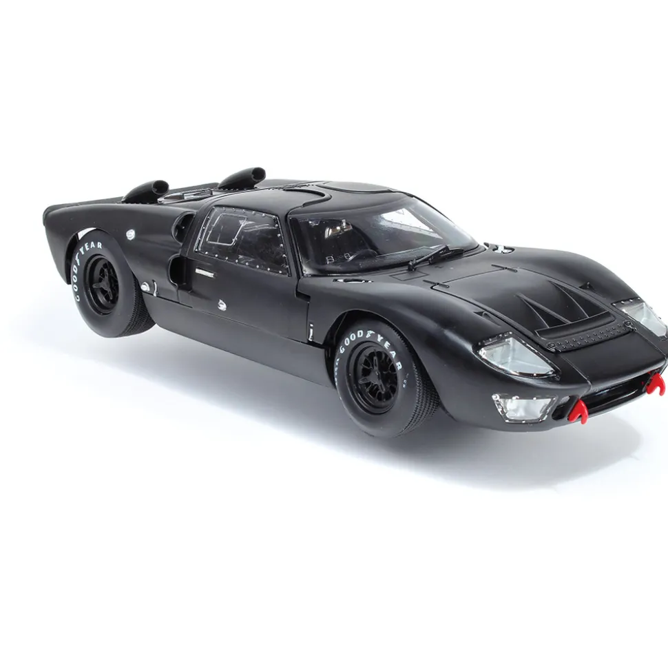 1966 Ford GT40 Custom Matt-Black 1:18 Scale Diecast Model Car by Shelby Collectibles