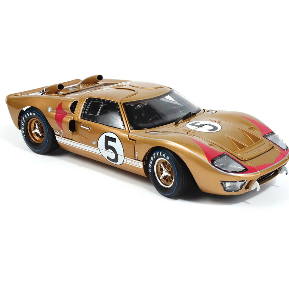 1966 Ford GT40 - LeMans #5 1:18 Scale Diecast Model Car by Shelby Collectibles
