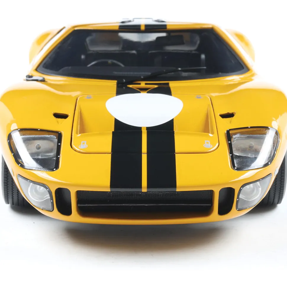1968 Ford GT40 Mk.1 - Yellow 1:18 Scale Diecast Model Car by Solido