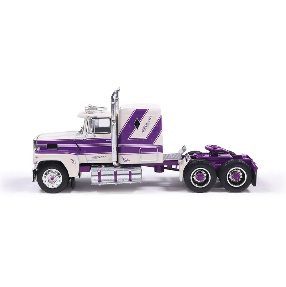 1978 Ford LTL-9000 - Caribbean Turquoise And Oxford White 1:64 Scale by IXO Models