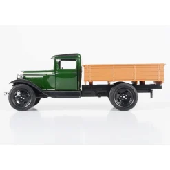 1931 Ford Model AA Truck - Green 1:24 Scale Diecast Model Truck by Motormax