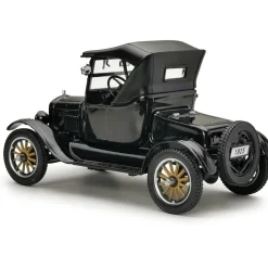 1925 Ford Model T Runabout 1:24 Scale Diecast Model Car by Sunstar