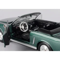 1964 1/2 Ford Mustang Convertible - Green 1:24 Scale Diecast Model Car by Motormax