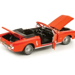 1964 1/2 Ford Mustang 289 Convertible 1:18 Scale Diecast Model by Motormax