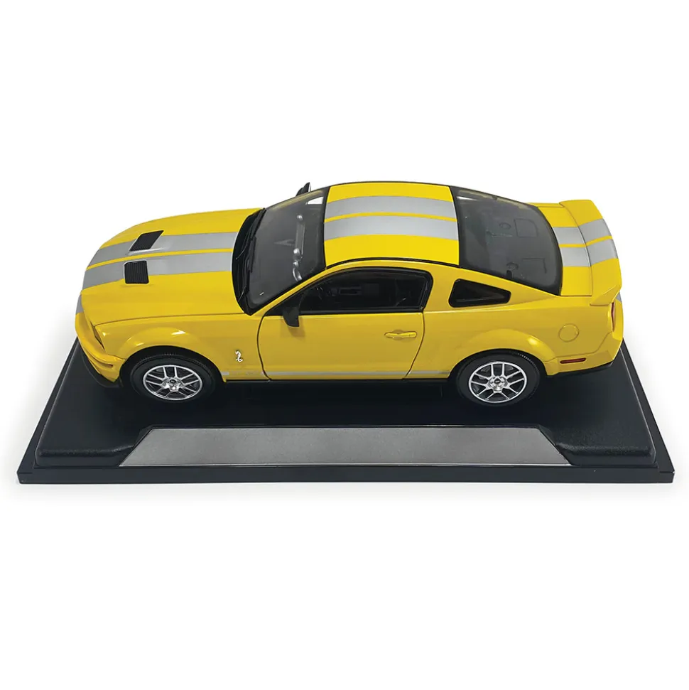 2007 Ford Mustang G.T. 500 - Yellow 1:18 Scale Diecast Model Car by Shelby Collectibles