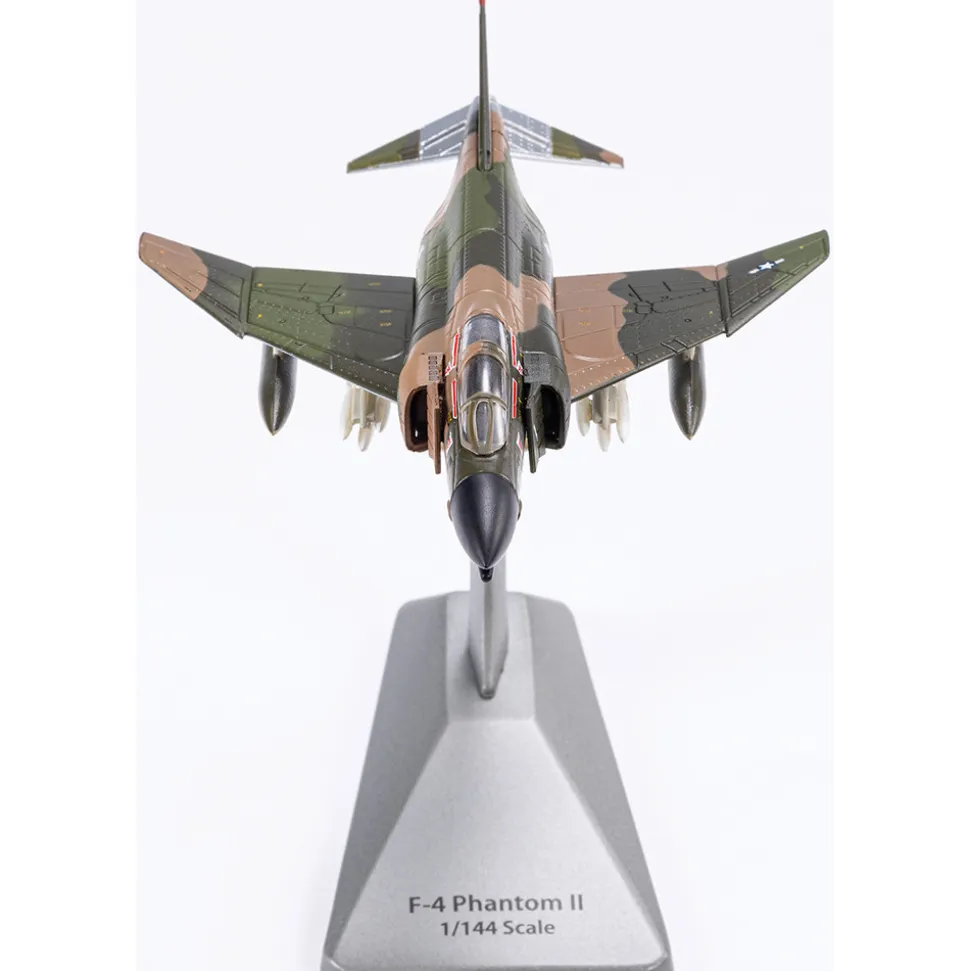 F-4 Phantom 1/144 Die Cast Model AIR FORCE 1 (AF1-0148D) 1:144 scale Metal by Air Force 1