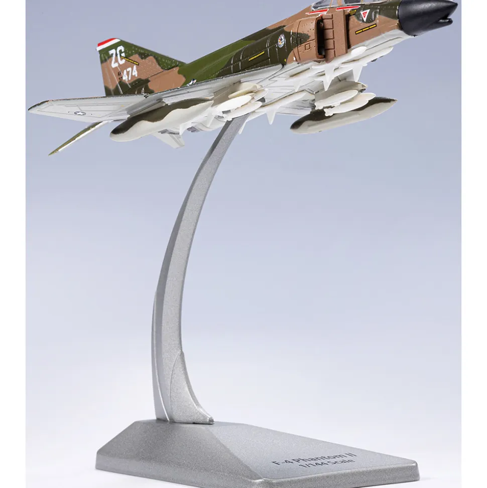 F-4 Phantom 1/144 Die Cast Model AIR FORCE 1 (AF1-0148D) 1:144 scale Metal by Air Force 1
