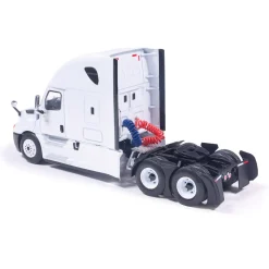 2018 Freightliner Cascadia - White 1:64 Scale Diecast Model Truck by IXO Models