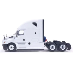 2018 Freightliner Cascadia - White 1:64 Scale Diecast Model Truck by IXO Models