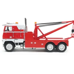 1987 Freightliner FLA Tow Truck - Red & White 1:43 Scale Diecast Model Truck by IXO Models