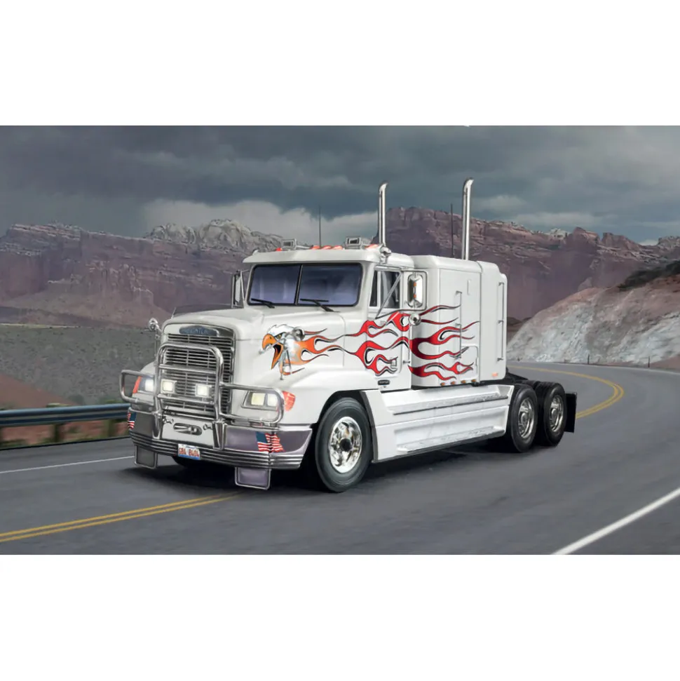 Freightliner FLD 120 Special 1/24 Kit 1:24 Scale Plastic Model Kit by Italeri