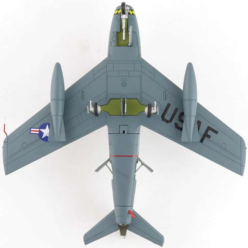F-86 SABRE 1/72 DIE CAST MODEL by Hobby Master