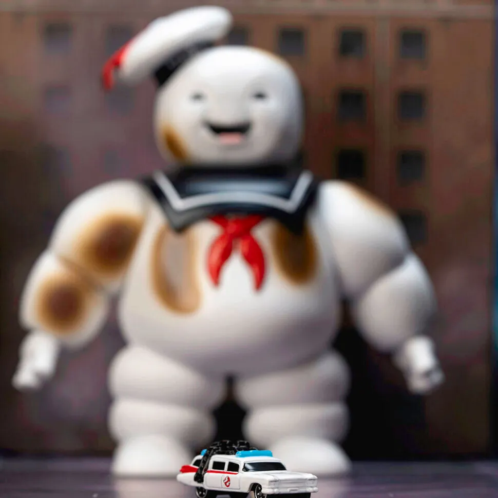 Ghostbusters Stay Puft Marshmallow Man & ECTO-1 - Nano Rides Diecast Model Car by Jada Toys
