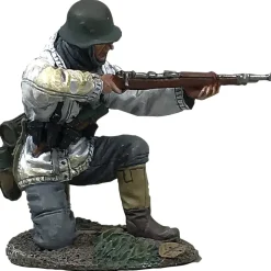 Grenadier Kneeling in White Parka, with 98k, 1943-45 1/30 Fi William Britain (25115) 1:30 Scale Metal by William Britain