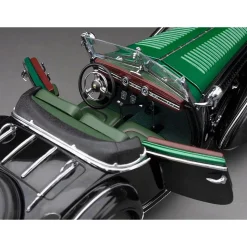 1939 Horch 855 Roadster - Black/Dark Green 1:18 Scale Diecast Model Car by Sunstar