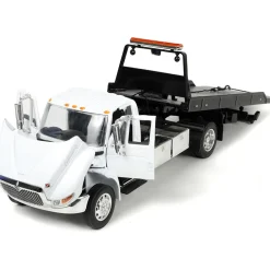 International Flatbed Tow Truck 1:24 Scale Diecast Model Truck by Jada Toys