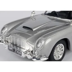 James Bond Aston Martin DB5 - Goldfinger 1:24 Scale Diecast Model Car by Motormax