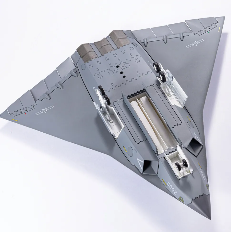 J-36 STEALTH FIGHTER 1/72 DIE CAST MODEL 1:72 scale Metal by Air Force 1
