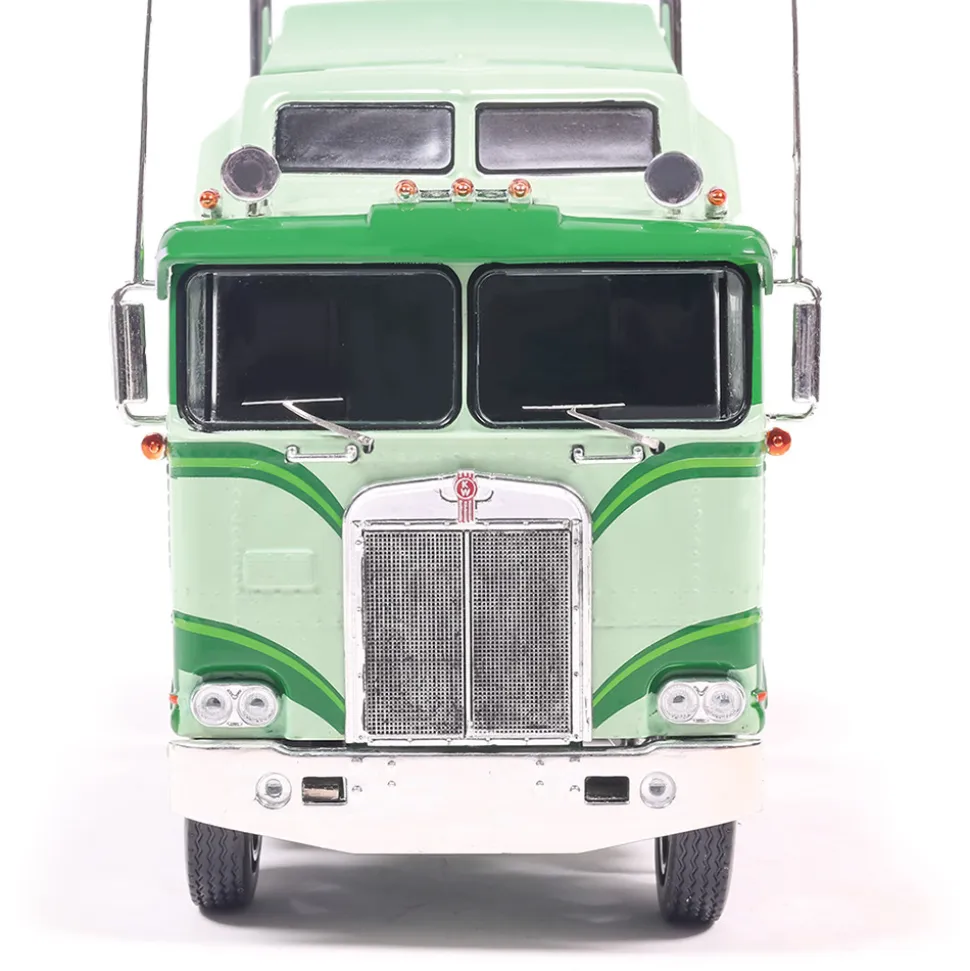 1976 Kenworth K100 Aerodyne - Green 1:43 Scale Diecast Model Truck by IXO Models