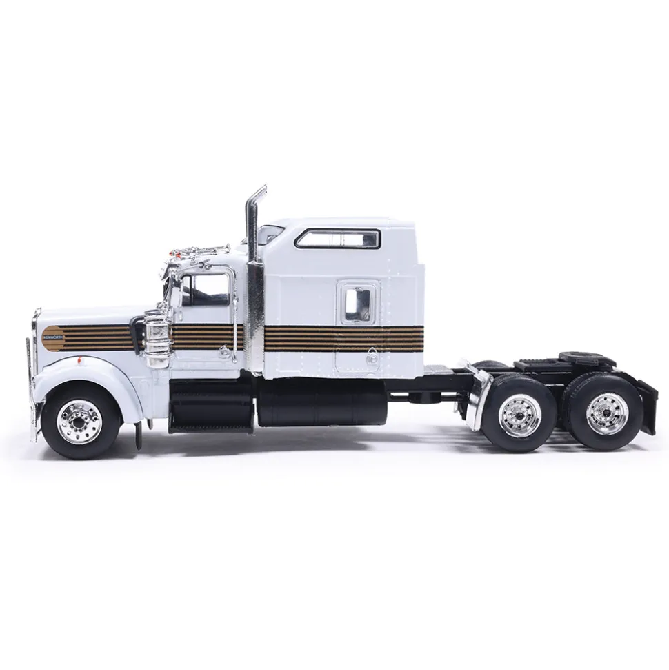 Kenworth W900 - White With Comet 1:64 Scale Diecast Model Truck by IXO Models