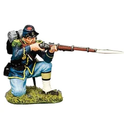 Kneeling Infantryman Firing Rifle 1/30 Figure -CW138 1:30 Scale Metal by King and Country
