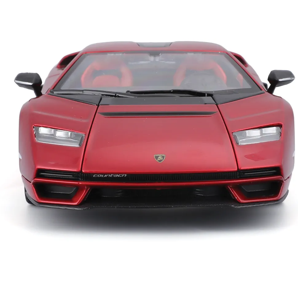 Lamborghini Countach LP! 800-4 - Red 1:24 Scale Diecast Model Car by Bburago